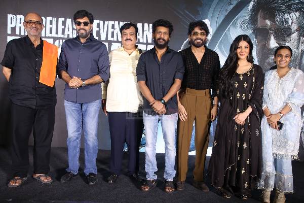 Photos : Coolie Movie Pre Release Event