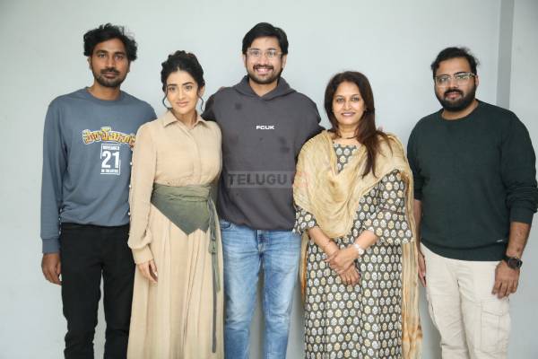 Photos : Paanch Minar Success Meet