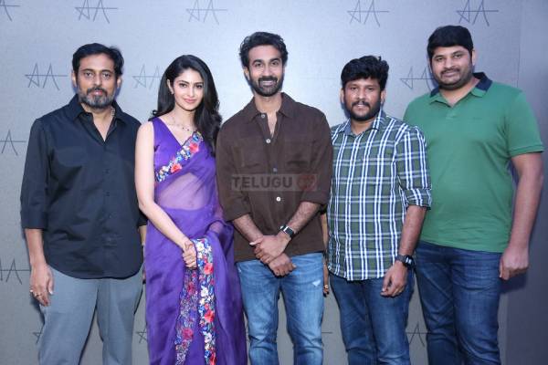 Photos : Couple Friendly Movie Trailer Launch