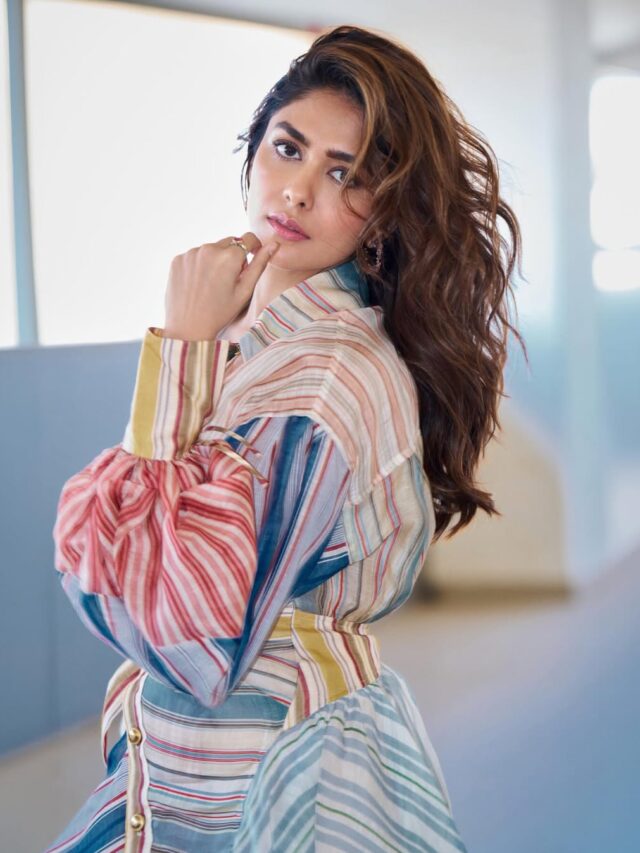 Mrunal Thakur Stunning Photos