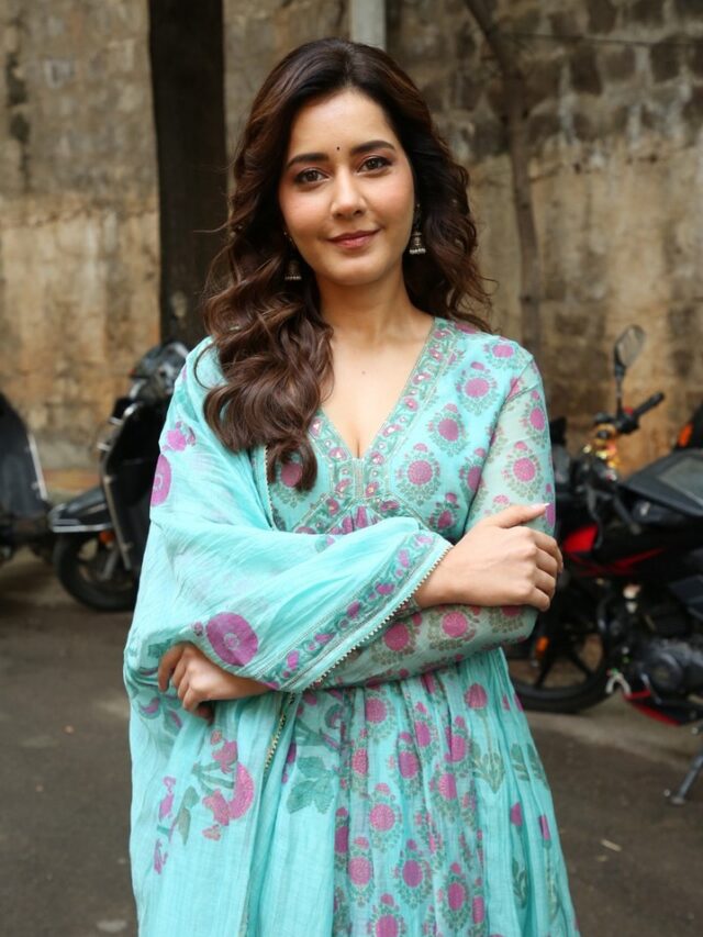 Raashi Khanna Latest Photos