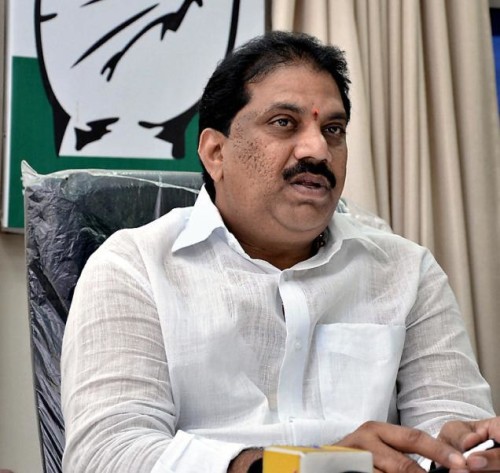 మల్లాది విష్ణు సోదరులు అరెస్ట్