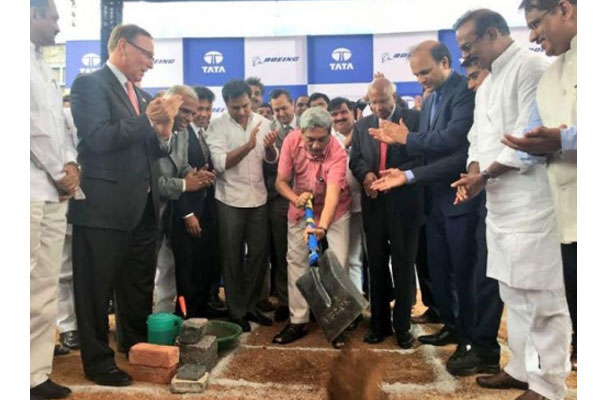 Manohar parikar Laying foundation stone