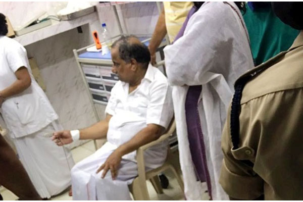 kapu Leader Mudragada Padanabam at Hospital