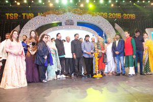 అవార్డు ఫంక్ష‌న్‌… జ‌రిపేది ఇలానేనా?