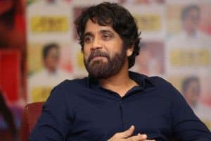 నాగ్ కోసం ఆ ద‌ర్శ‌కుడు కిందా.. మీదా