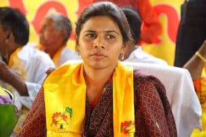 అఖిలప్రియకు బెయిల్ రాకుండా సెక్షన్లు మార్చిన పోలీసులు..!