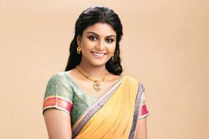 వెండితెర‌పై ఎంట్రీ ఇస్తున్న అంజ‌లి సోద‌రి.. ఆరాధ్య‌!