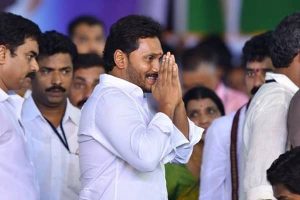 సవాలు మిథ్య, చేతులెత్తడం మిథ్య