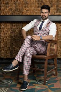 బెల్లంకొండ ఇంటెలిజెంట్ స్టెప్!