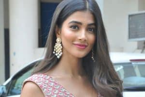 ఇటు మహేష్.. అటు ఎన్టీఆర్… మధ్యలో…!