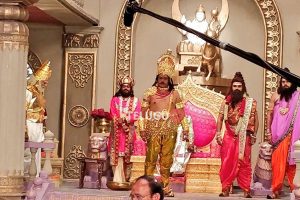 బ‌యోపిక్‌లో ‘ఎన్టీఆర్’ క్యారెక్ట‌ర్‌కు క‌త్తెర‌