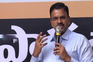 ఏ పార్టీ ఆహ్వానించంలేదంటున్న సీబీఐ మాజీ జేడీ..!
