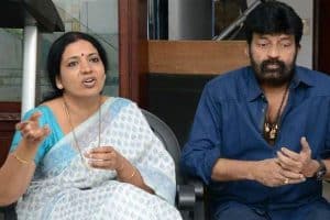 జీవితా రాజశేఖర్, పవన్ అభిమానులపై శ్రీరెడ్డి కేసులు!