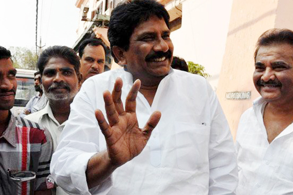 Sabbam Hari Likely To Join TDP