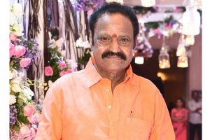హరికృష్ణ ని హీరోగా పెట్టి ఎందుకు సినిమా తీశానంటే : వై వి ఎస్ చౌదరి