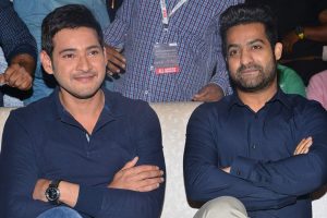 ఇదీ మహేశ్‌–ఎన్టీఆర్‌ దోస్తీ!