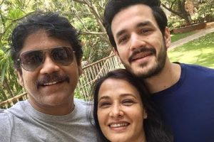నాగ్‌, అమ‌ల‌, అఖిల్‌.. ముగ్గురూ అక్క‌డికే!