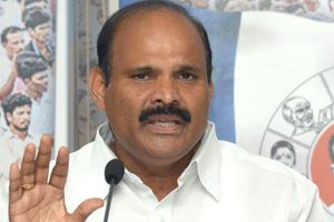 పదవి కోసం పార్థసారధి పాట్లు..!