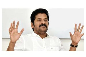 వెలమలపై రేవంత్ సంచలన వ్యాఖ్యలు.. ! కేసీఆర్‌ను లెక్కలోకి తీసుకోరట..!