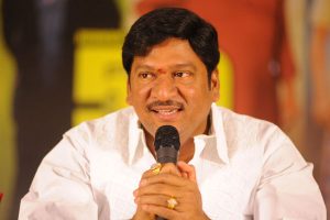 రాజేంద్ర‌ప్ర‌సాద్‌తో క‌న్న‌కూతురి గొడ‌వ…