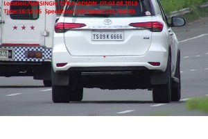 కేసీఆర్ కాన్వాయ్ కార్లకు వందల చలాన్లు…! ఇదేలా సాధ్యం..?