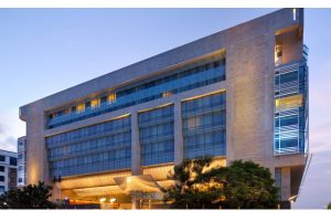రెబెల్స్ బుజ్జ‌గింపులు @ పార్క్ హాయ‌త్‌..!
