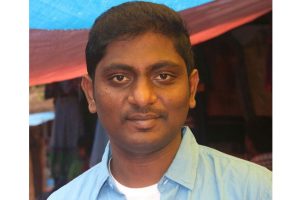 కోటి రూపాయ‌ల కుర్ర ర‌చ‌యిత‌