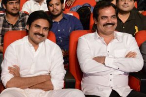 ప‌వ‌న్ ద‌ర్శ‌కుడు అత‌డేనా?