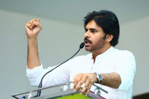 సినిమాల‌పై రోజుకో మాట మాట్లాడుతున్న ప‌వ‌న్‌