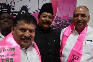 గ్రేటర్‌లో చేతులెత్తేసిన ఇద్దరు టీఆర్ఎస్ అభ్యర్థులు..!?