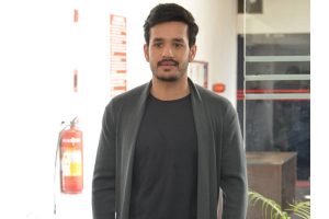 ఎయిట్ ప్యాక్ ఐడియా నాది కాదు: అఖిల్