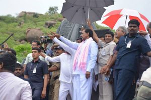 ప్రాజెక్టుల ప‌రిశీల‌న‌కు బ‌య‌ల్దేరిన కేసీఆర్‌