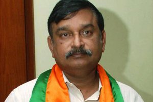 విష్ణుకుమార్ రాజు పోటీ చేస్తారట..! కానీ ఆ పార్టీ నుంచి కాదట..!