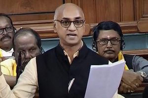 ప్ర‌శ్నిస్తే దేశ‌ద్రోహ‌మా అని ప్ర‌శ్నించిన గ‌ల్లా జ‌య‌దేవ్‌