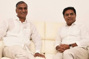 ఢిల్లీలో కేటీఆర్, హరీష్ పడిగాపులు – ఎందుకీ దుస్థితి ?