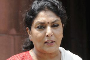 కాంగ్రెస్‌లో రేణుకాచౌదరి కాక..! కొప్పుల రాజునే టార్గెట్..!