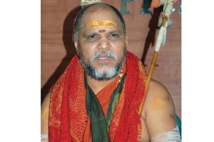 స్వరూపానందకు భూములే భూములు !