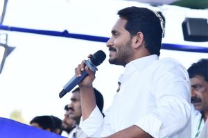 రాష్ట్రం దహనానికి చంద్రబాబు ప్లాన్ చేశారంటున్న జగన్..! తేడా కొడుతున్నట్లుందే..?