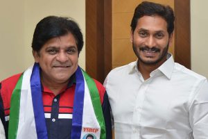 వైసీపీలోనూ అలీకి టిక్కెట్ లేదా..? జగన్ ప్రచారం చేయమన్నారట..!