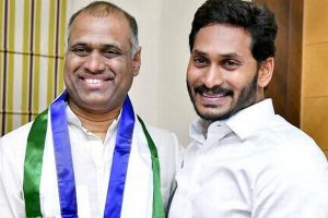 విజయవాడ వైసీపీ అభ్యర్థికి “బోరింగ్ స్టేటస్”..!