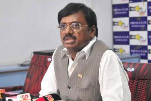 టీఆర్ఎస్‌కు వివేక్ రాజీనామా..! కాంగ్రెస్‌లోకా..? బీజేపీలోకా..?