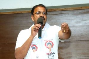 లక్ష్మినారాయణను వైసీపీలోకి ఆహ్వానించిన విజయసాయిరెడ్డి..! అప్పుడేమయిందంటే..?