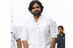 పింక్ రీమేక్‌లో ఊహించ‌ని మార్పులు?