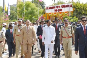 విమోచ‌న దినోత్సవంలో ఆ సంచ‌ల‌నాలేవీ..?