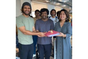 ఫైట‌ర్‌… ప‌ట్టాలెక్కుతోంది!