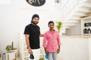 ఫ్యాన్‌కి క్లాస్ పీకిన బ‌న్నీ