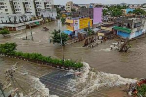 డిజాస్టర్ మేనేజ్ మెంట్ లో ఘోర వైఫల్యం? తెలంగాణ ప్రభుత్వం మీద ఈగ వాలనీయని మీడియా?