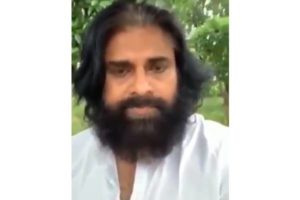 ప‌వ‌న్ లుక్‌… షాక్ లో ఫ్యాన్స్‌