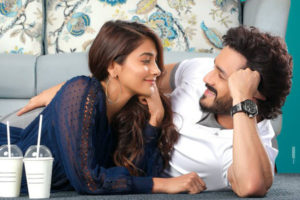 బ్యాచిల‌ర్‌… ముందుకా?  వెన‌క్కా?